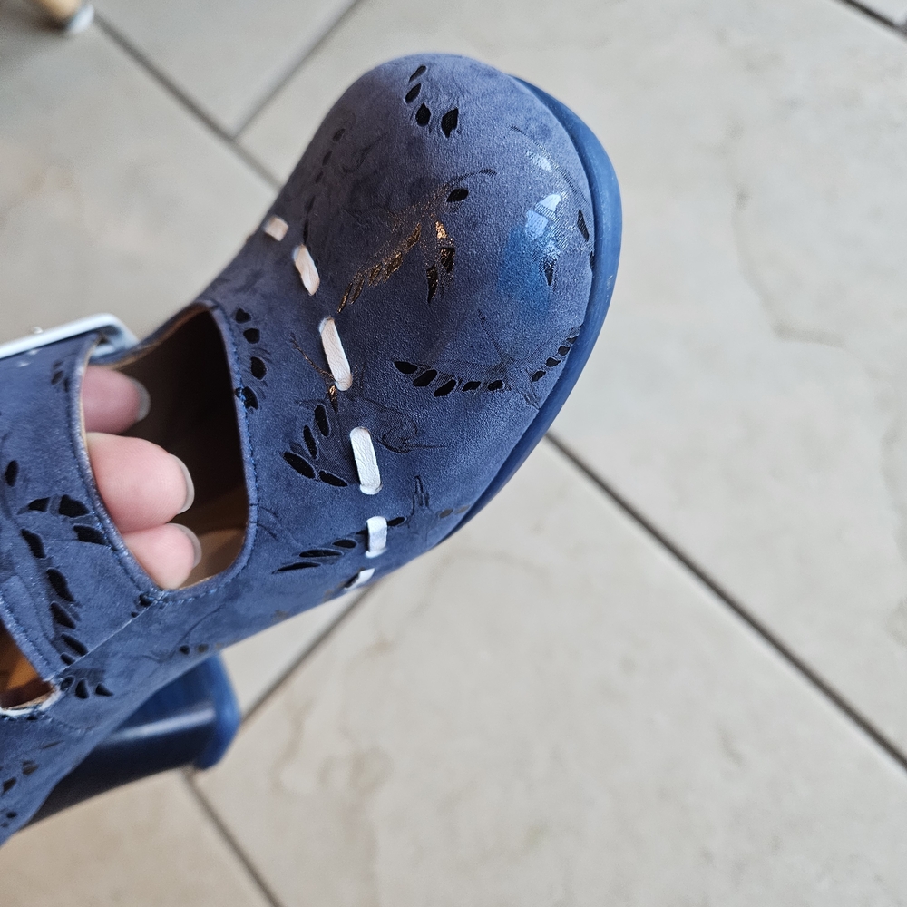 John Fluevog Limited Edition Blue Cavalieri With Birds - Picture 7 of 13